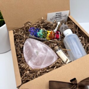 Rose Quartz Rock Oil Candle Gift Box. Includes starter oil pack and flower sage bundle.